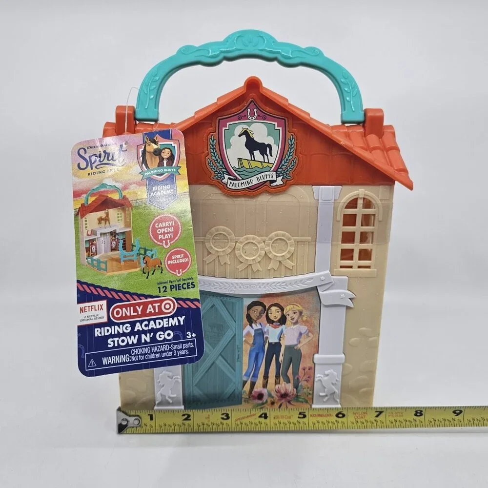 Spirit Riding Free Palomino Bluffs Playset Carry Case Horse Stable 12 Pieces - Picture 4 of 12
